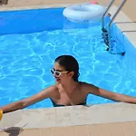 Georgia Vilă